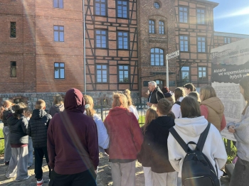 ebce34ab-93af-4b3d-914a-fa9f082dc43f