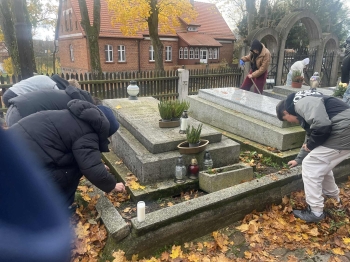 856f871c-40a1-4de7-8350-f5c8b3636827