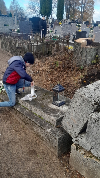 f1e71d05-54ef-4941-a46d-e82eb3f71d7a