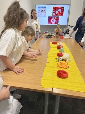 4c9acfe4-aee5-45d3-a1a6-fc7ebb0f448c