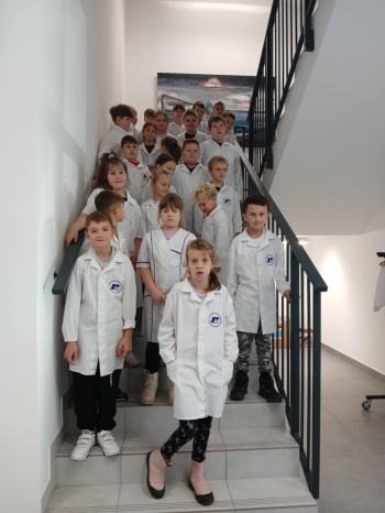 13afd013-7a1f-447e-9454-5cdb646454a3