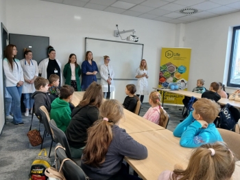 9fb75083-3275-45b3-876c-9a2a649014a3