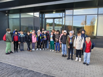 93d5cb4e-962b-41e4-aa6e-8cf674975051