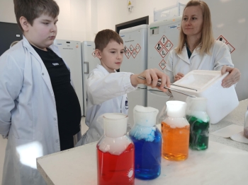 4963b81a-30a6-4456-85c0-88121390f821