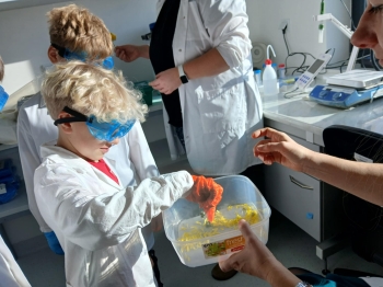 7829b0c4-6d0f-4725-a285-809e1c1c063d