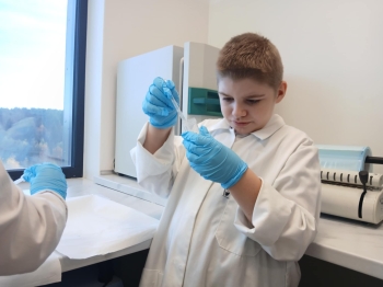 b049c07b-8461-4667-8800-3cd9f718d61a