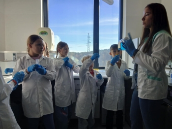 fd79af49-6e9c-4c81-a82c-773158c9d609