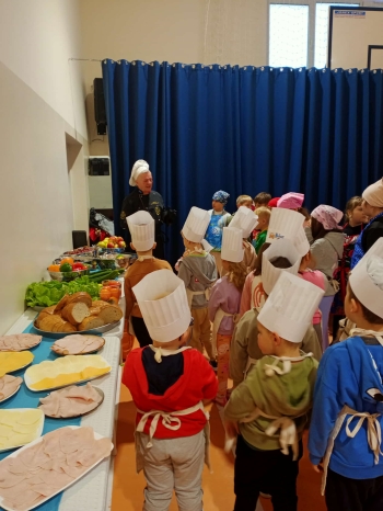 d615448d-4567-47b4-84e9-c9625b927a67