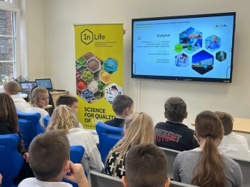 d5d281f9-2252-4874-9d16-b50734a95d64