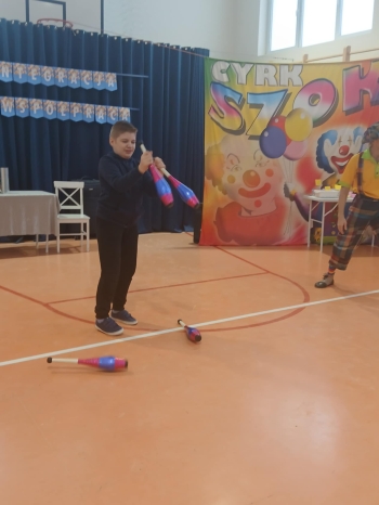 e406fa4d-f856-4887-8138-1288fb0b3a1e