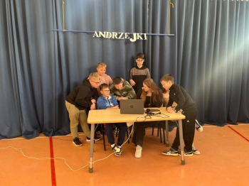 f84adadc-532c-4801-8e16-9a0efd73c44e