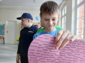 7ba8510c-6431-4fac-b324-a9d48e73e4b5