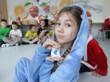 c0c27ef5-23fd-4a49-8fcd-279c6d7c196c