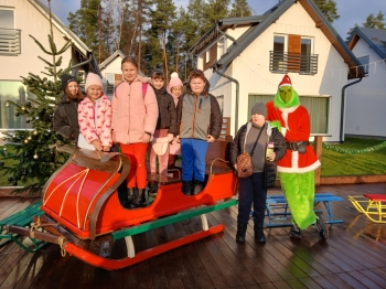 b66f9b74-9c96-455c-87c5-1cabec996511