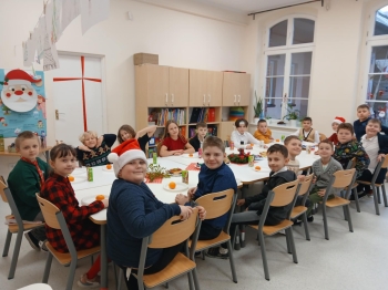 d77aa573-f45b-4c03-8ad1-36a91d2e87b9