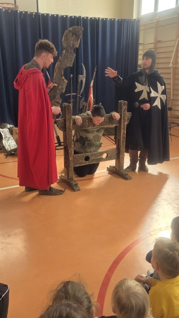 5d9d4109-dba6-44f3-a7a9-2e28575fbe42