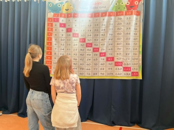 5ff889a2-a5e1-4b30-8863-7e57555f3b84