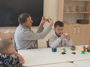 ceac1541-14f4-47ad-ba74-6b5da81c476a