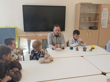 02d9bd8d-236d-48d4-a800-608067265661