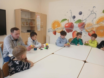 8ea670bc-7c0a-4056-80ee-c27302601540