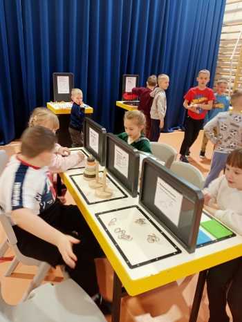 b1bd8b1a-e47d-40de-8572-59d97329e3d2