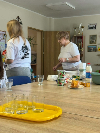 e2b7dffd-be28-46ce-8f4a-16779439f228