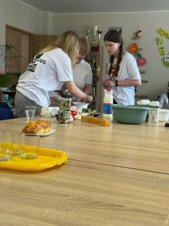 eb53ad41-d602-44b1-a6c6-b1554c7cd90f