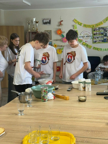 03c62cf7-8960-4bec-9344-78e49e1ef469