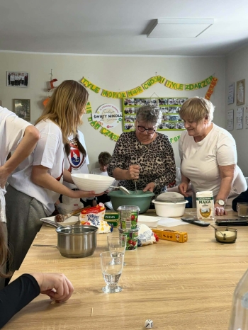 7760937a-df7b-434d-82fe-a7aa3a724cdf