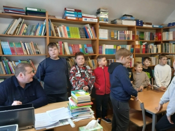 fdd686b6-850f-4125-949a-071a2a010e53