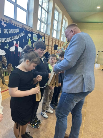 6c190e43-dd21-4e81-bf12-e9be5672bc1a