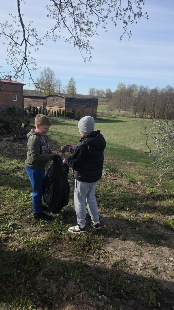 26fa9a14-5a80-4ee9-a971-6f015d659c3b