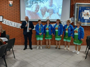 a61e1408-4c5e-488e-83b1-4579d5d2ed5d