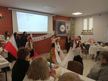 84b544a5-f5d2-4874-b0b4-c78757f47d7e