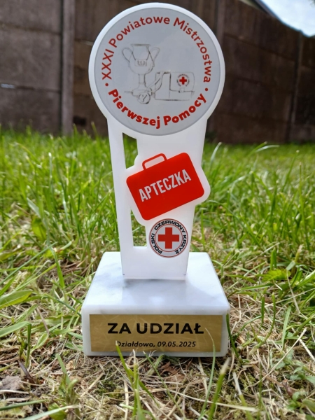 Uczennice klasy 7 wzięły udział w XXXI Powiatowych Mistrzostwach Pierwszej Pomocy Przedmed