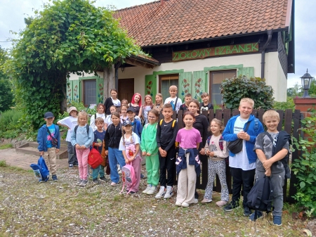 Z wizytą w „Ziołowym Dzbanku” – pachnący i smaczny dzień półkolonii