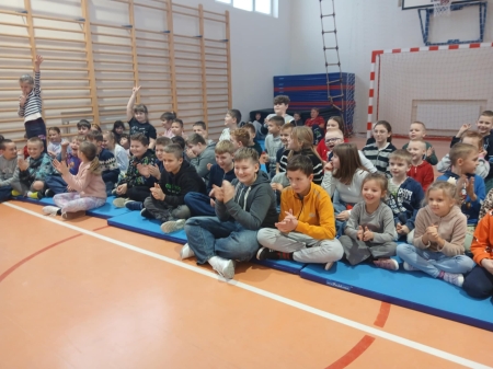 Cyrk „Szok” w naszej szkole – dzień pełen uśmiechu i emocji