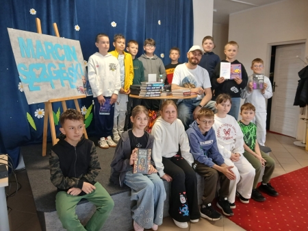 Spotkanie z autorem książek dla dzieci i młodzieży- Marcinem Szczygielskim